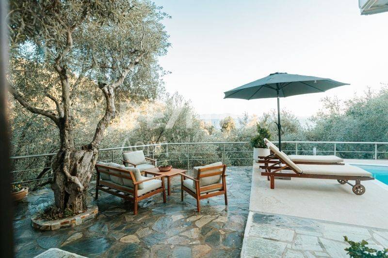 Θέα από μπαλκόνι