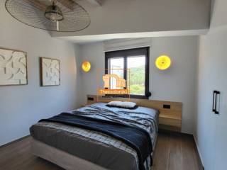 Πευκοχώρι, Μεζονέτα