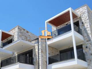 Πευκοχώρι, Μεζονέτα