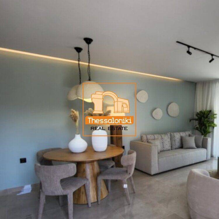 Πευκοχώρι, Μεζονέτα