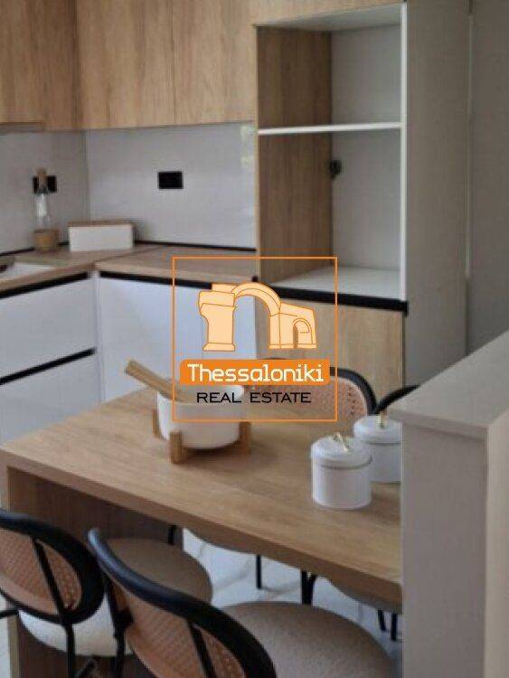 Πευκοχώρι, Μεζονέτα