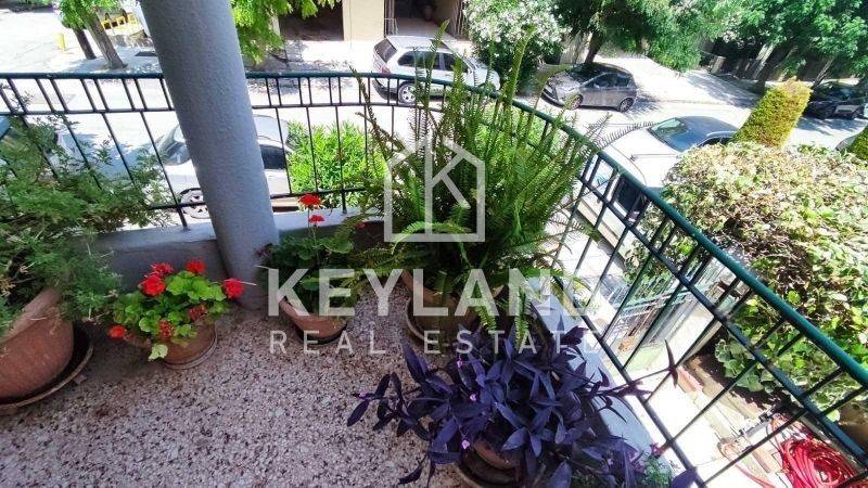 Θέα από μπαλκόνι