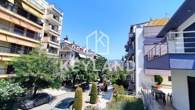 Θέα από μπαλκόνι