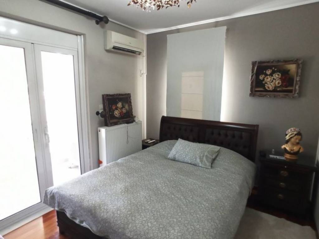 ΥΠΝΟΔΩΜΑΤΙΟ ΣΤΟΝ ΠΡΩΤΟ ΟΡΟΦΟ