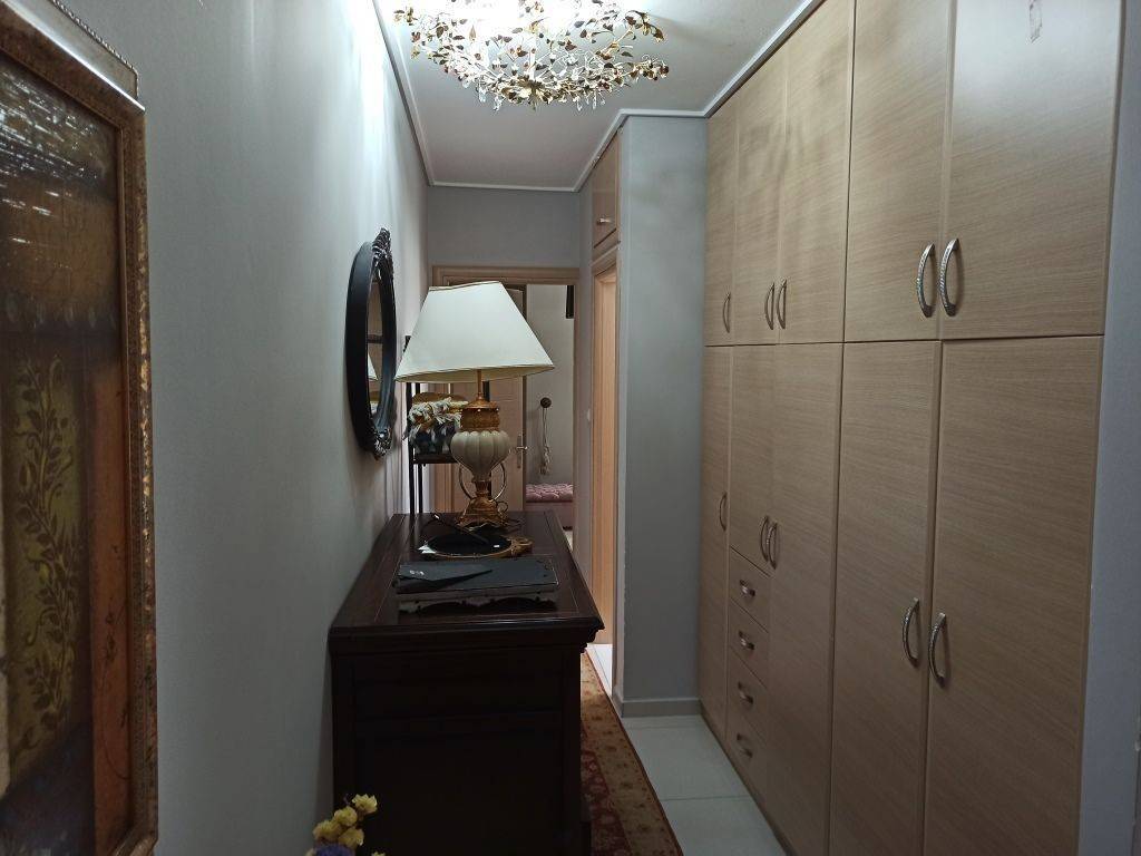 Ο ΔΙΑΔΡΟΜΟΣ ΣΤΟΝ ΠΡΩΤΟ ΟΡΟΦΟ