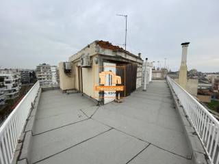 Ντεπώ, Στούντιο, 34 τ.μ.