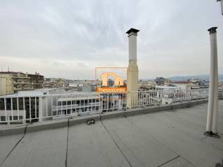 Ντεπώ, Στούντιο, 34 τ.μ.