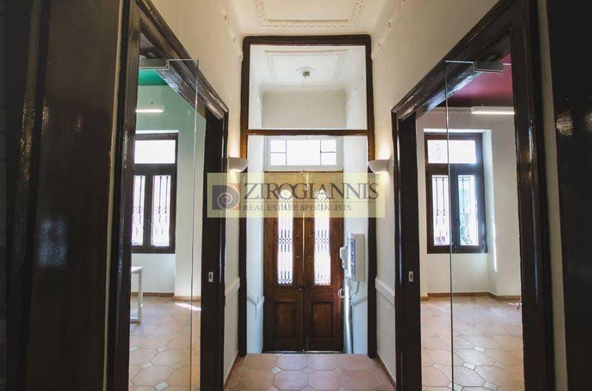 Εσωτερικοι χώροι