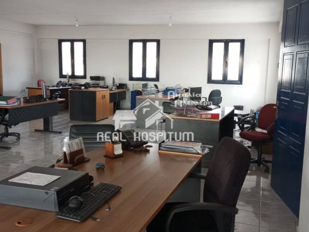 αίθουσα γραφείων