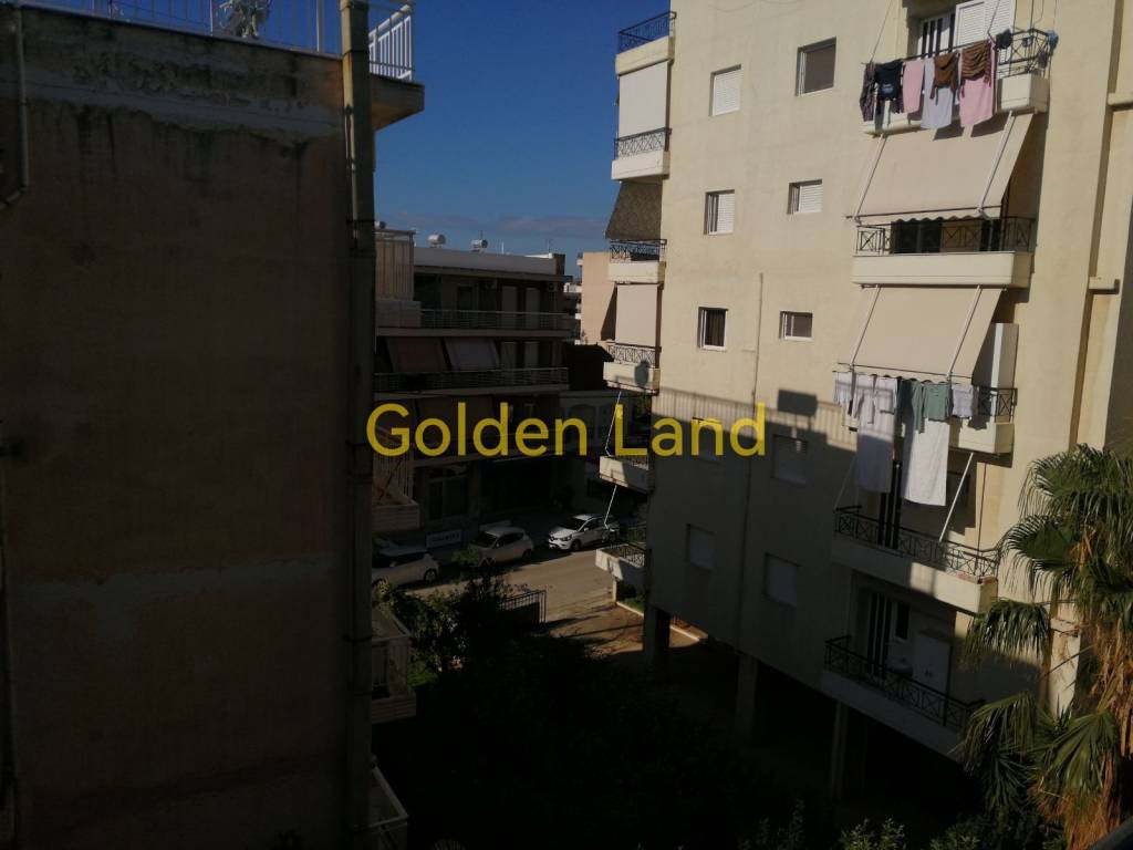 ΠΙΣΩ ΒΕΡΑΝΤΑ  ΚΟΥΖΙΝΑΣ