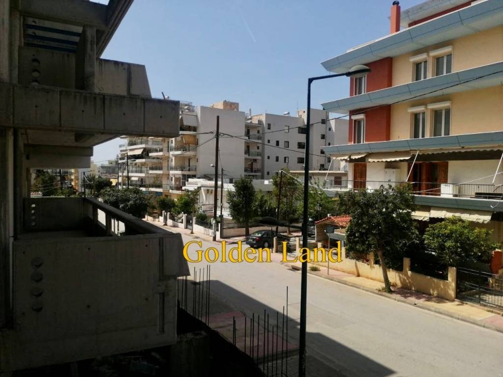 ΘΕΑ ΑΠΟ ΤΗ ΒΕΡΑΝΤΑ