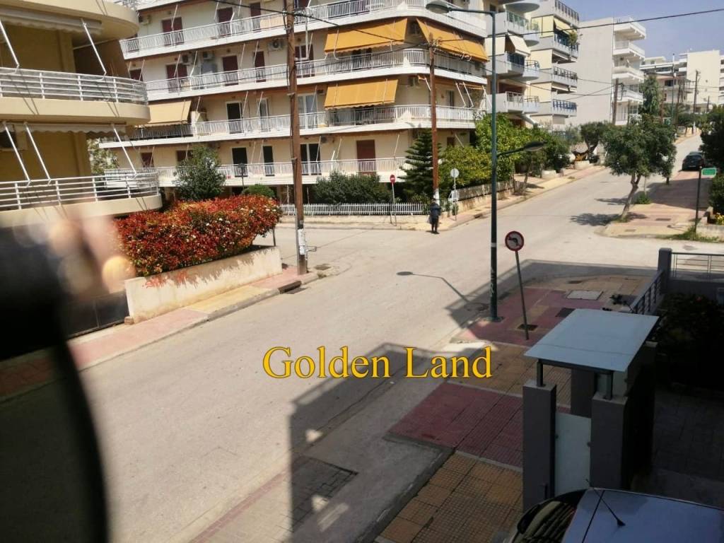 ΘΕΑ ΑΠΟ ΤΗ ΒΕΡΑΝΤΑ