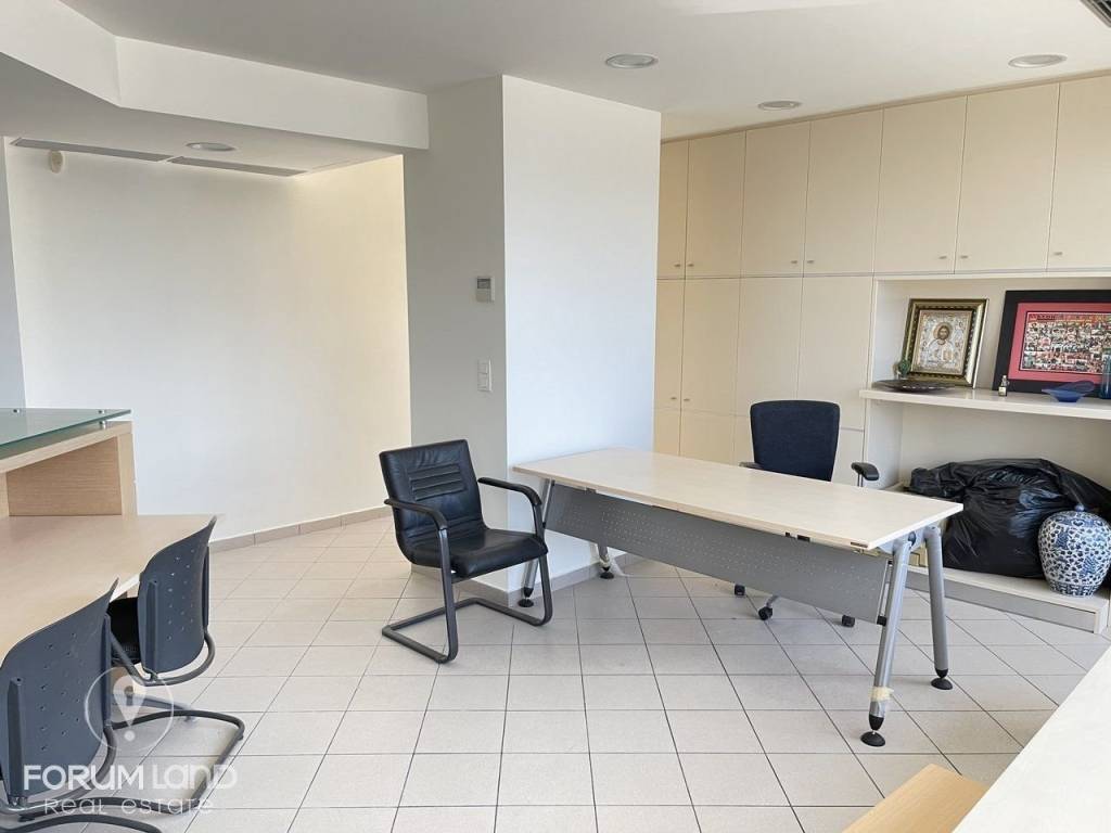Forumland Real Estate, Επαγγελματικός γραφειακός χώρος 120τ.μ.