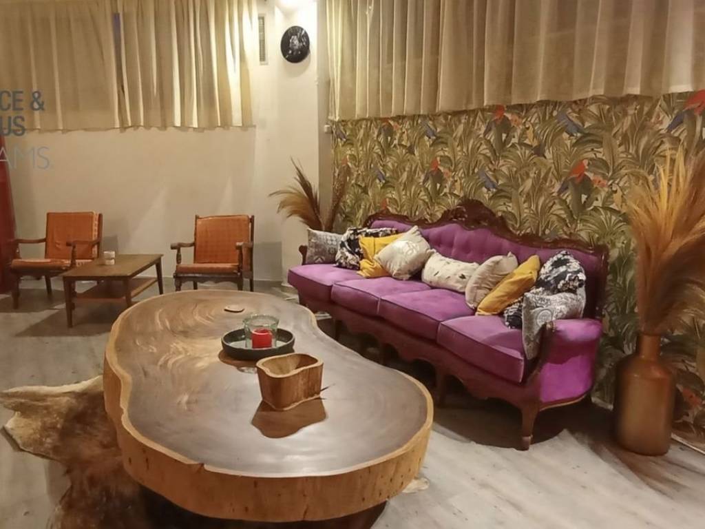 Εσωτερικοι χώροι