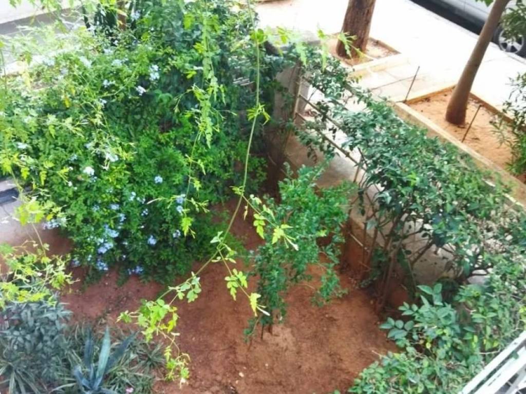 Θέα από μπαλκόνι