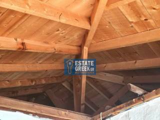 ★ ΑΠΙΣΤΕΥΤΗ ΤΙΜΗ ★ ΑΠΟΚΛΕΙΣΤΙΚΟΤΗΤΑ ★ Με καινούργια σκεπή - λούκια