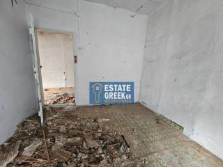 ★ ΑΠΙΣΤΕΥΤΗ ΤΙΜΗ ★ ΑΠΟΚΛΕΙΣΤΙΚΟΤΗΤΑ ★ Με καινούργια σκεπή - λούκια