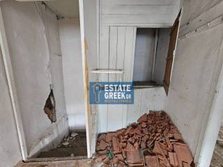 ★ ΑΠΙΣΤΕΥΤΗ ΤΙΜΗ ★ ΑΠΟΚΛΕΙΣΤΙΚΟΤΗΤΑ ★ Με καινούργια σκεπή - λούκια