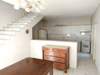 SALONI-TRAPEZARIA-KOYZINA STO ISOGEIO