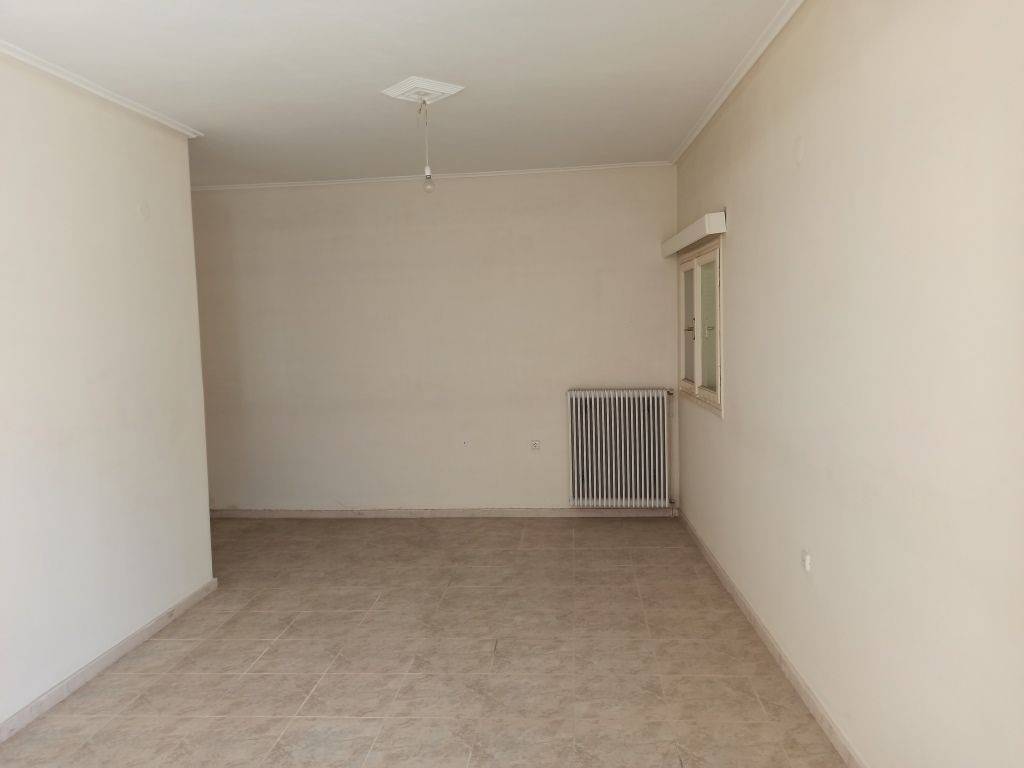 ENIAIOS CHOROS STON PROTO OROPHO