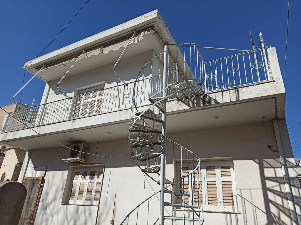 E NOTIA OPSE TES KATOIKIAS