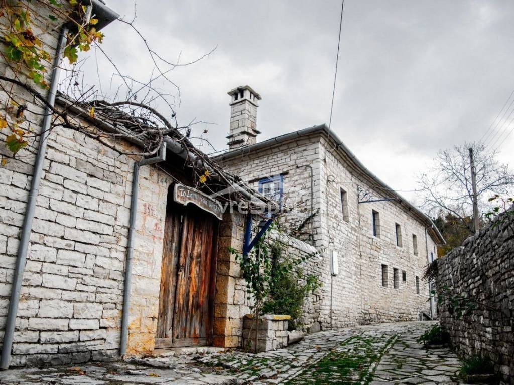 ΕΞΩΤΕΡΙΚΗ ΑΠΟΨΗ ΞΕΝΩΝΑ