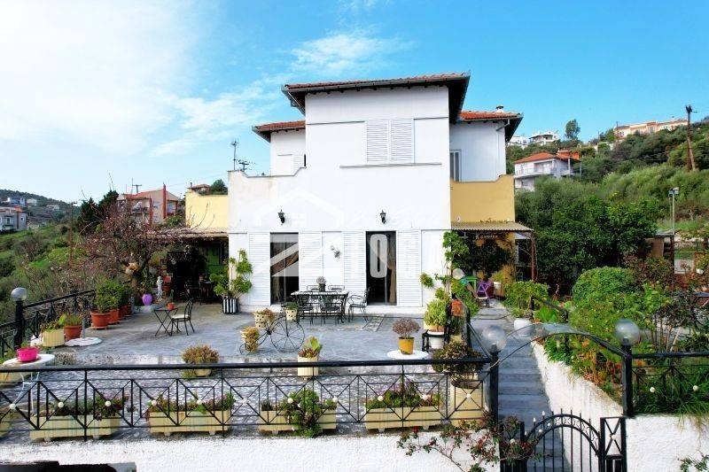 Θέα από μπαλκόνι