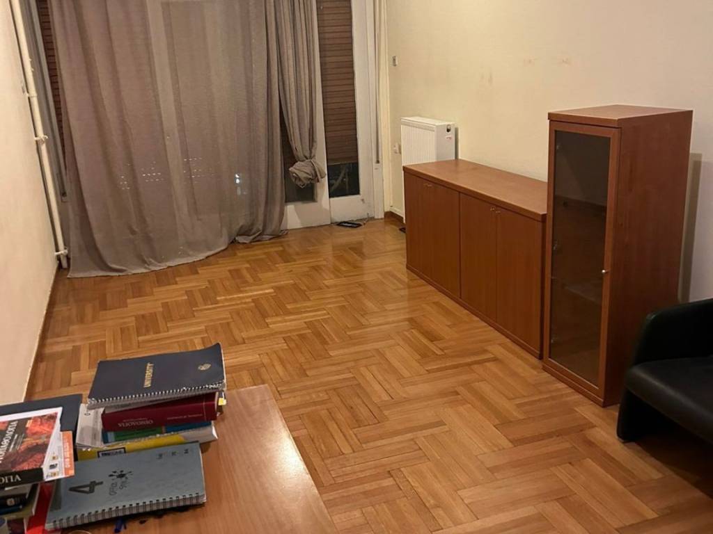 ΣΑΛΟΝΙ ΧΩΡΟΣ ΓΡΑΦΕΙΟΥ