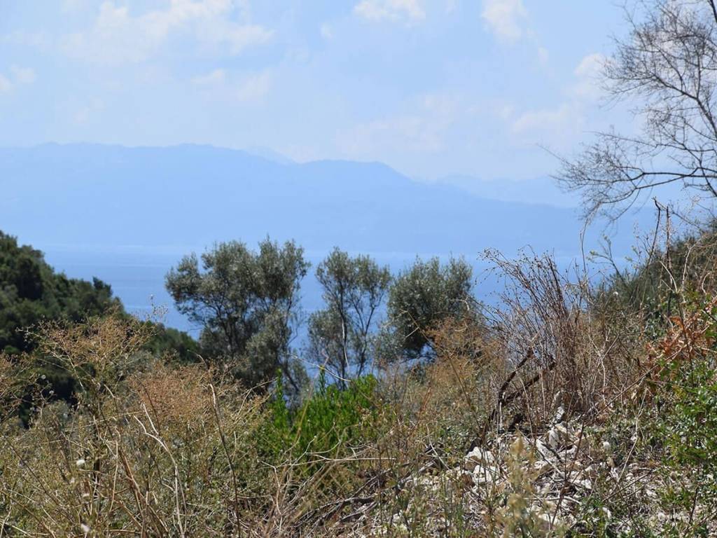 E omorphe thea apo to agrotemachio