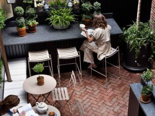 Katastema Proboles sten Amphitheas gia estiase