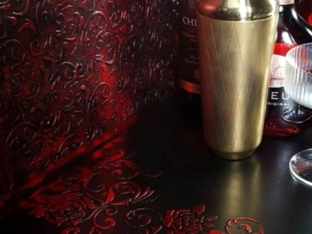 Κατάστημα Προβολής στην Αμφιθέας για εστίαση