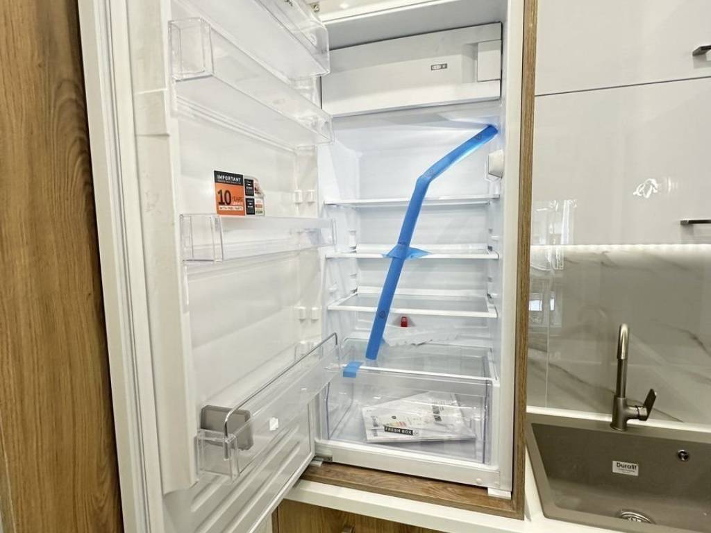 Forumland Real Estate, ψυγείο