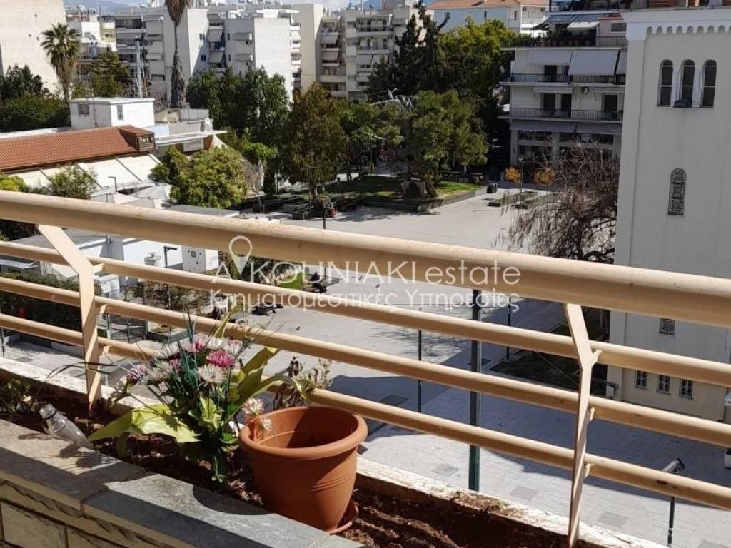 Θέα από μπαλκόνι