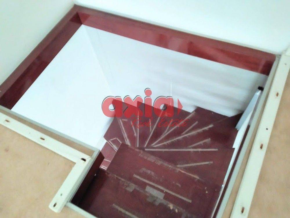 Ενοικιάζεται Κατάστημα που βρίσκεται στο ποιό κεντρικό σημείο της αγοράς. 