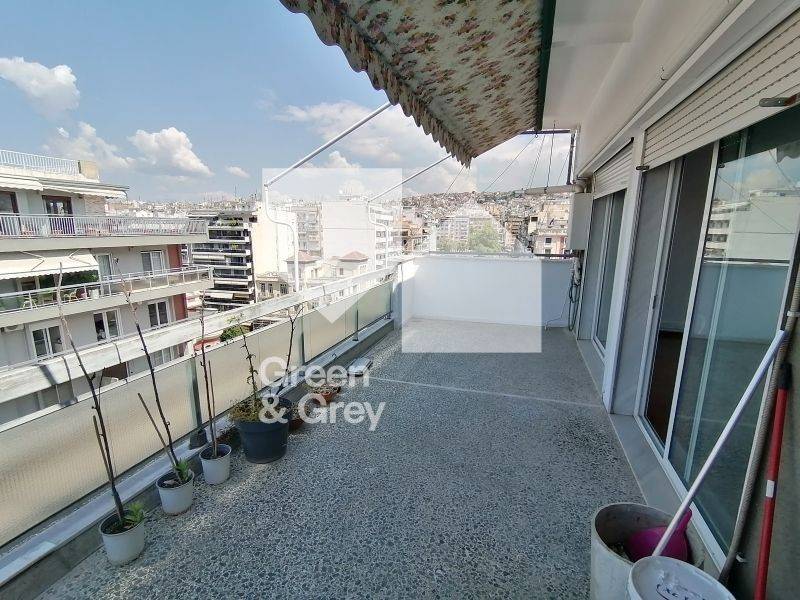 Θέα από μπαλκόνι