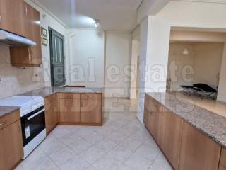 ΚΟΥΖΙΝΑ-ΣΑΛΟΝΙ