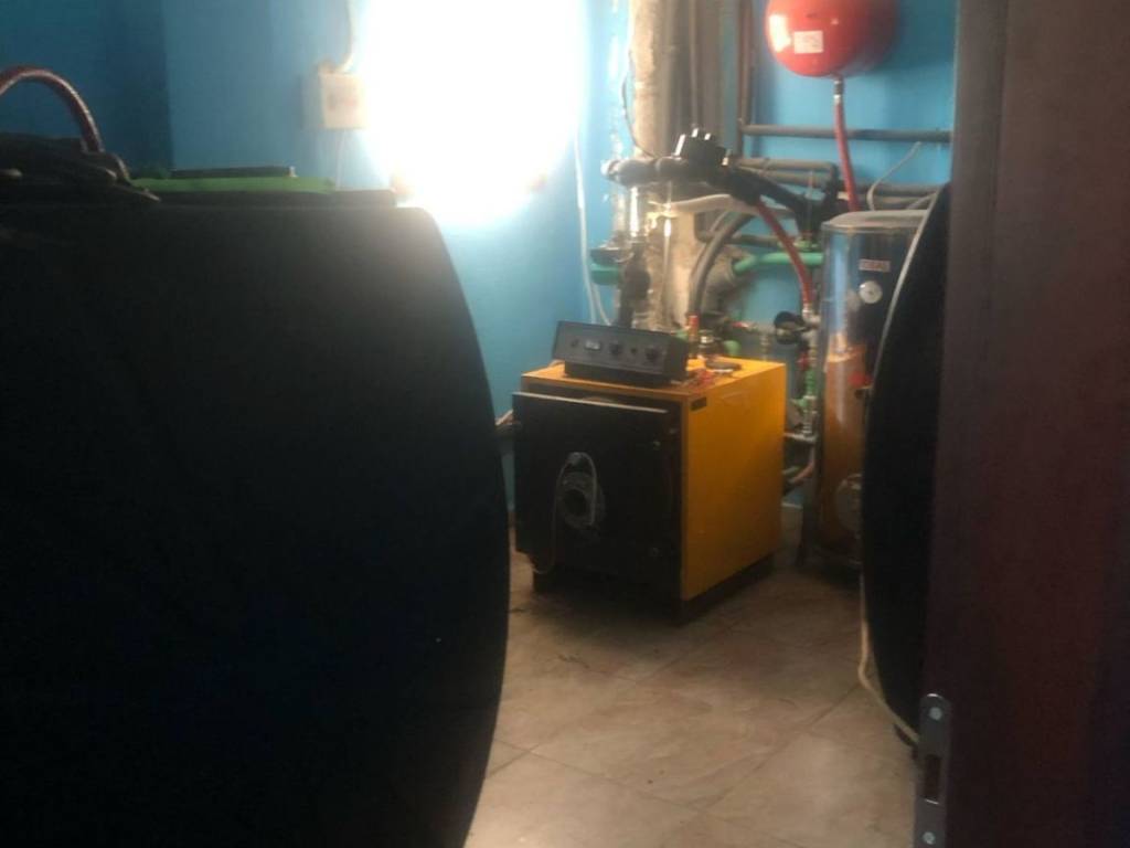 lebetostasio sto ypogeio