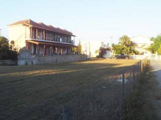 land - οικόπεδο