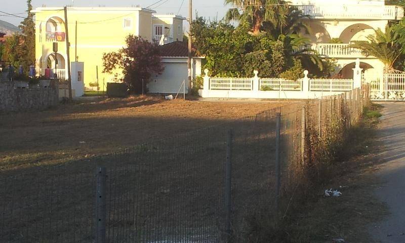 land - οικόπεδο