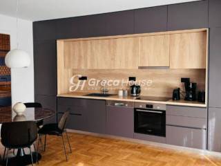 Ανακαινισμένο διαμέρισμα προς πώληση Κολωνάκι