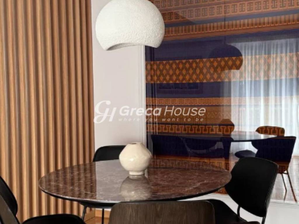 Ανακαινισμένο διαμέρισμα προς πώληση Κολωνάκι