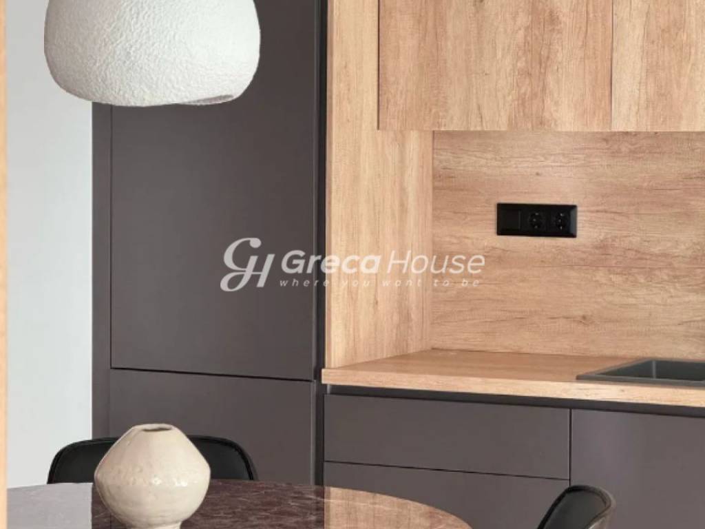 Ανακαινισμένο διαμέρισμα προς πώληση Κολωνάκι