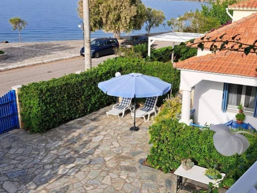 LIGA BEMATA APO TEN PARALIA