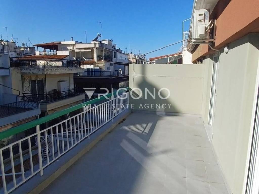 Θέα από μπαλκόνι