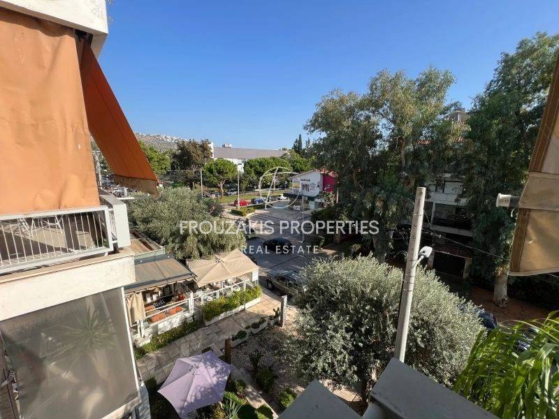 Θέα από μπαλκόνι