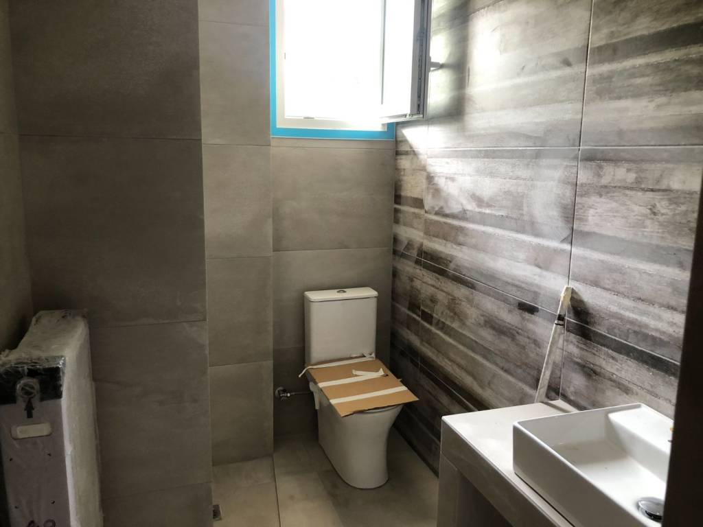 DEIGMA - MPANIO APO PAROMOIO PARADOTEO ERGO TES ETAIRIAS