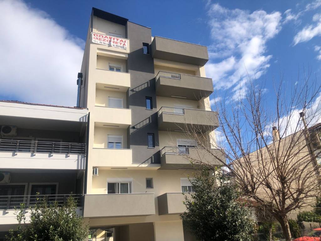 PROSPHATO ERGO TES DOCTOR HOUSE CONSTRACTIONS