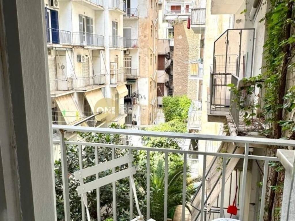 Θέα από μπαλκόνι