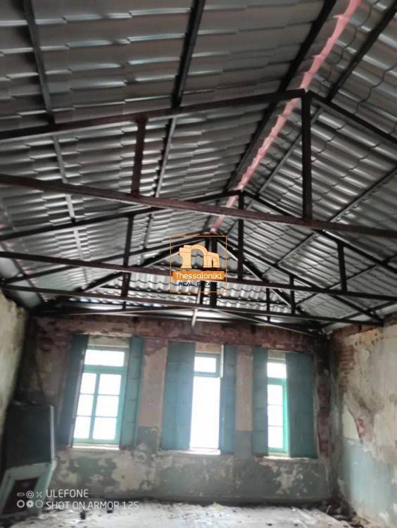 Λαδάδικα, Κατάστημα