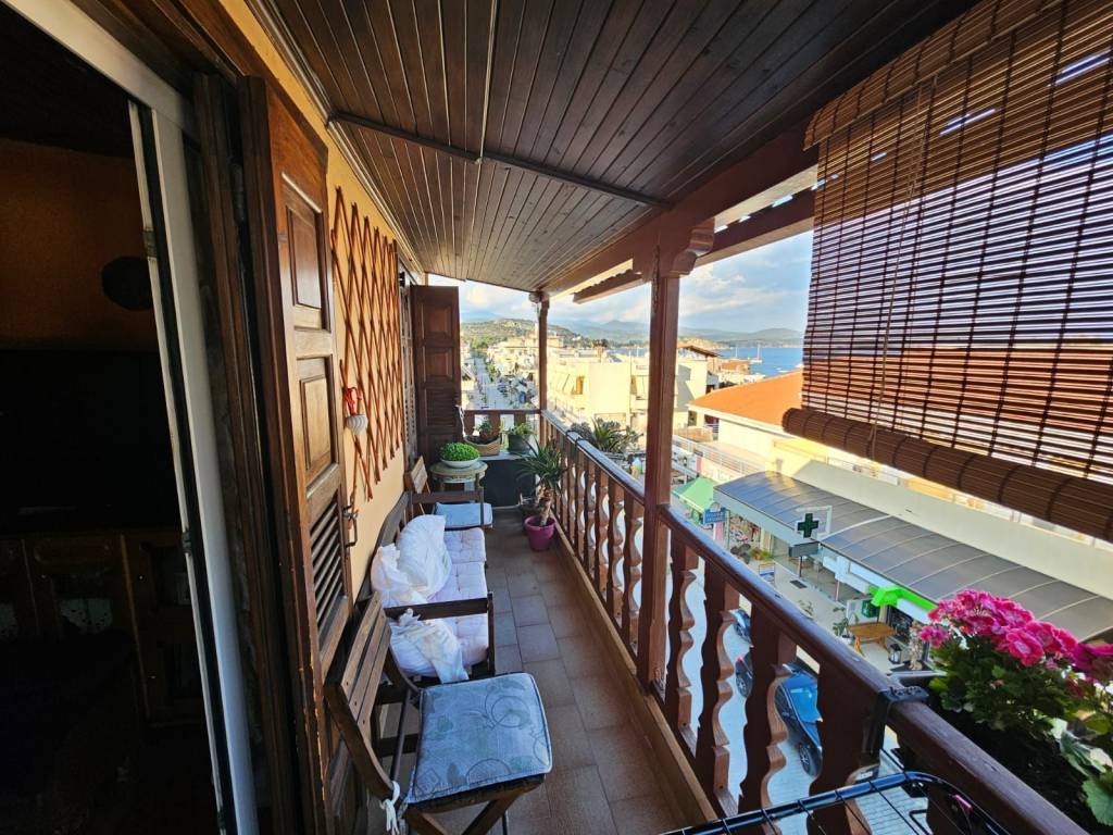 Tolo, a penthouse apartment of 96 sq.m. is for sale
